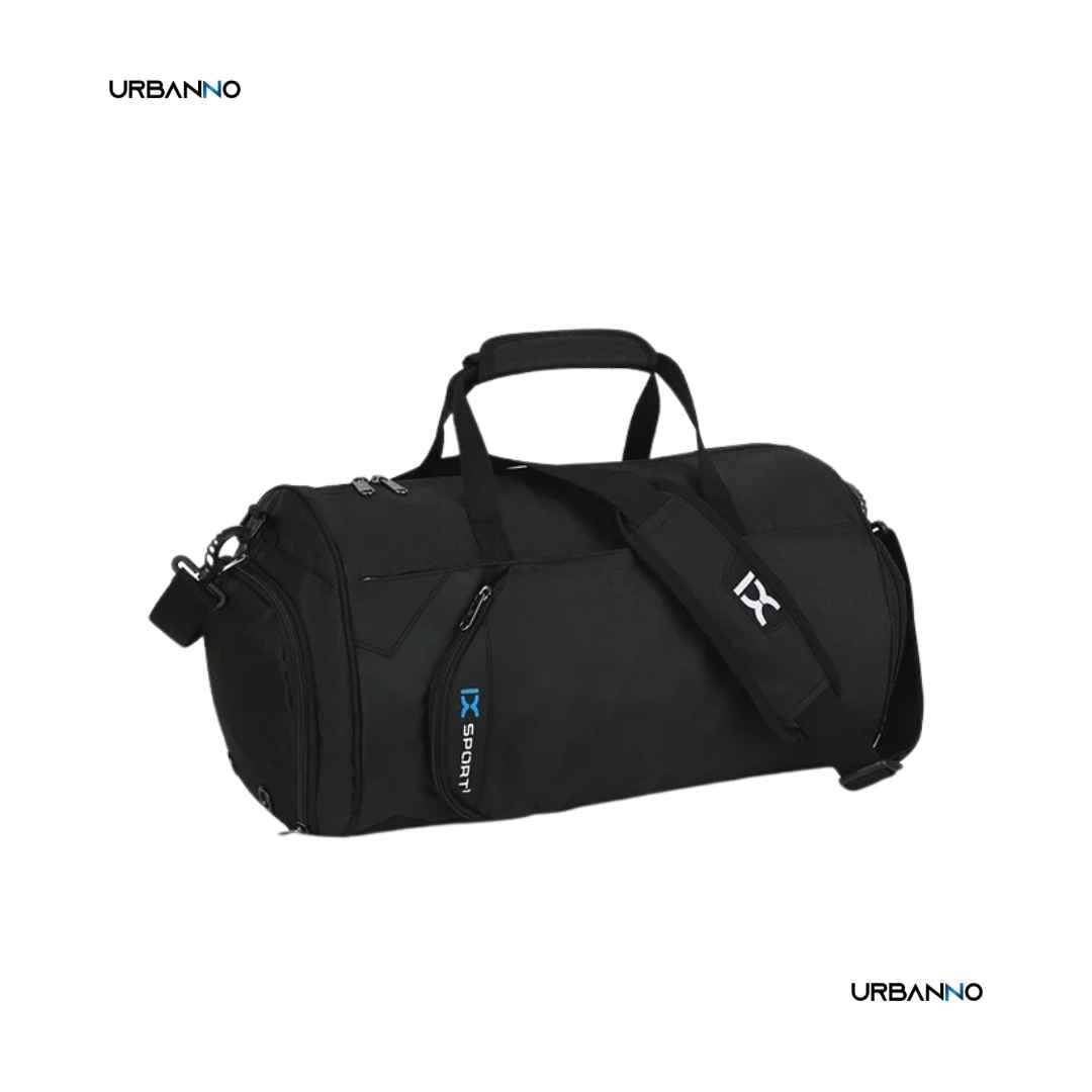 Bolsa de academia masculina preta com alça de ombro e logo IX Sports, fundo branco. Urbanno.