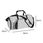 Bolsa de Academia IX Sport Pequena e Discreta cinza, exibindo suas dimensões de 39cm de comprimento, 22cm de largura e 22cm de altura