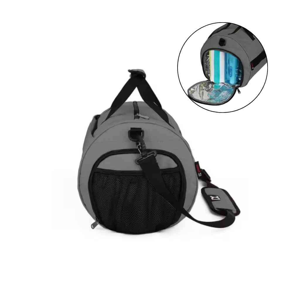 Bolsa de Academia IX Sport Pequena e Discreta cinza grafite, vista da extremidade com bolso de rede e um close-up do compartimento interno lateral com toalhas úmidas, destacando a separação seco/molhado urbanno