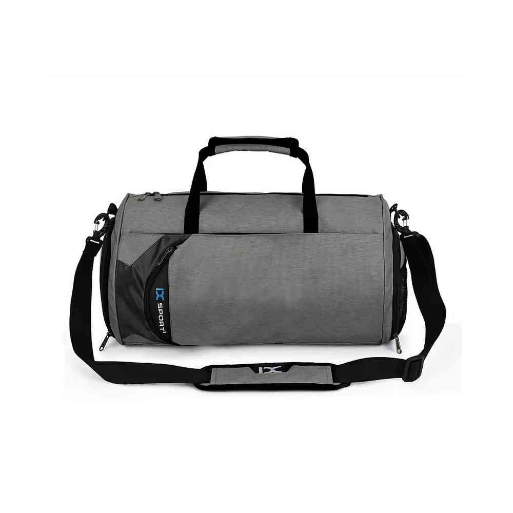 Bolsa de Academia IX Sport Pequena e Discreta cinza grafite, vista frontal em ângulo, com alças de mão e alça de ombro, e detalhe azul, ideal para o essencial do treino e dia a dia urbanno