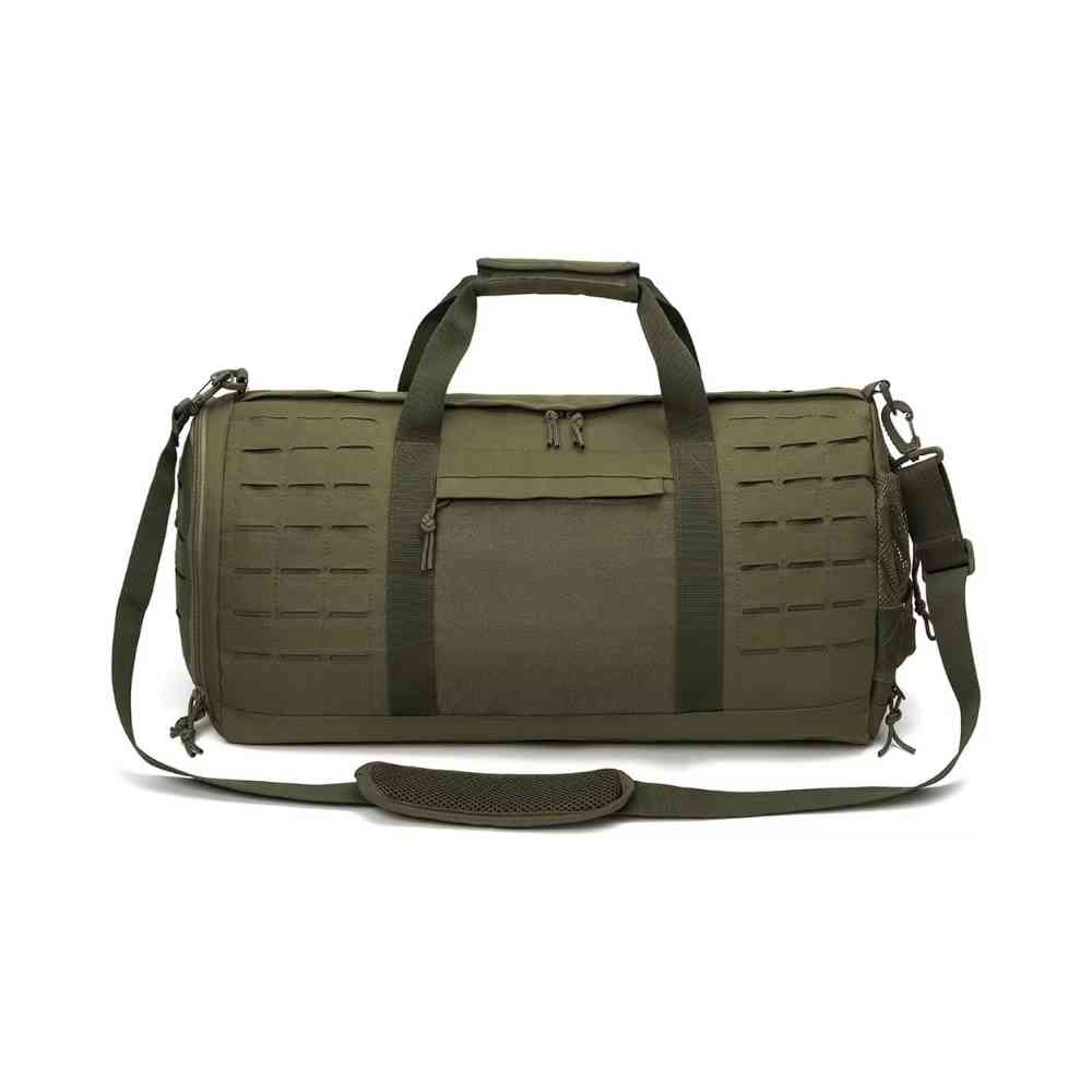 Bolsa de Academia Tática 40L Impermeável com Compartimento de Sapatos Verde Militar Urbanno, vista frontal, destacando o sistema de fitas para acessórios, bolso frontal com zíper e as alças de mão e de ombro.