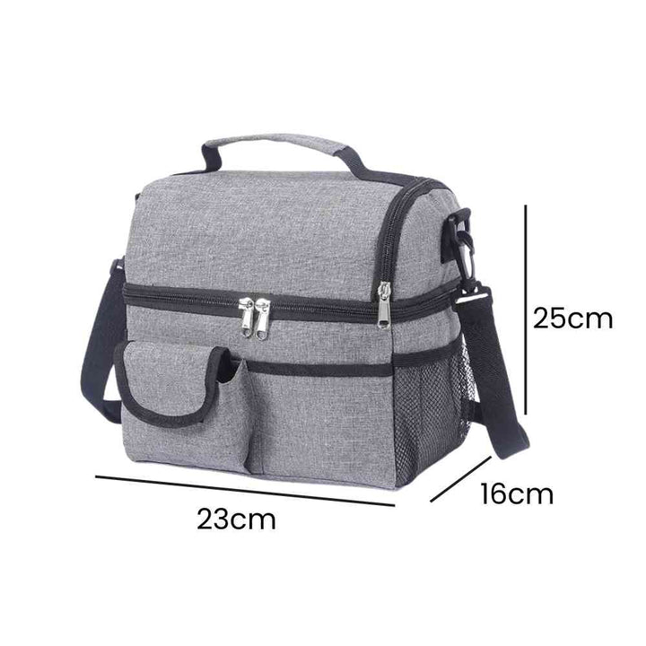 Bolsa Térmica Grande para Marmita com Duplo Compartimento 10L Urbanno cinza, exibindo suas dimensões de 23cm de comprimento, 16cm de largura e 25cm de altura, ideal para organizar refeições urbanno