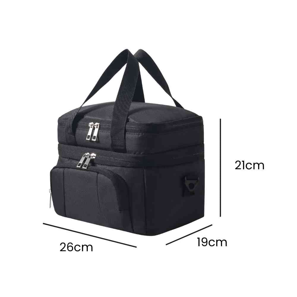 Bolsa Térmica Grande para Marmita com Duplo Compartimento 10L Urbanno preta, exibindo suas dimensões de 26cm de comprimento, 19cm de largura e 21cm de altura, ideal para organizar refeições urbanno