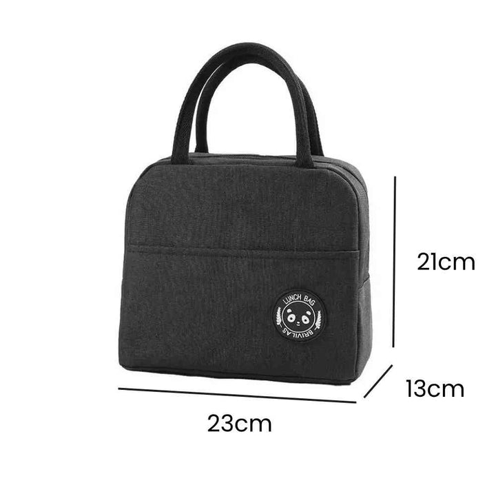 Bolsa Térmica para Marmitas e Dietas Urbanno preta, exibindo suas dimensões de 23x13x21cm para refeições diárias