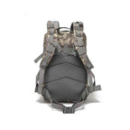 Mochila Exército Militar Tática 50L para Viagem e Expedição ACU (Digital Camo) Urbanno, vista traseira, mostrando as alças acolchoadas, o painel traseiro respirável e a fivela de cintura ajustável.