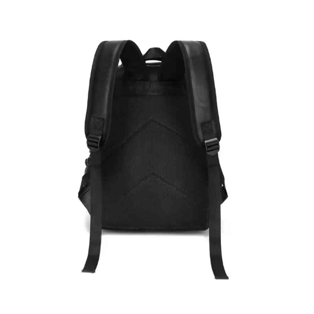 Mochila Notebook 15.6" em Couro PU Minimalista USB Preta Urbanno, vista traseira, destacando o painel acolchoado e respirável, e as alças ergonômicas para maior conforto.