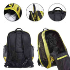 Mochila Raqueteira Babolat amarela com preto da Urbanno, mostrando detalhes do compartimento para sapatos, zíperes reforçados e alça de ombro ajustável, destacando organização e conforto.