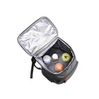 Mochila Térmica Cooler 18L Urbanno cinza, vista superior mostrando interior com bebidas e frutas, destacando revestimento térmico e capacidade