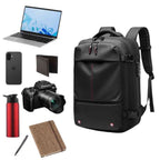 
Mochila de Viagem Notebook 17 polegadas Expansível Urbanno preta, exibindo capacidade interna com notebook, câmera e acessórios essenciais para organização