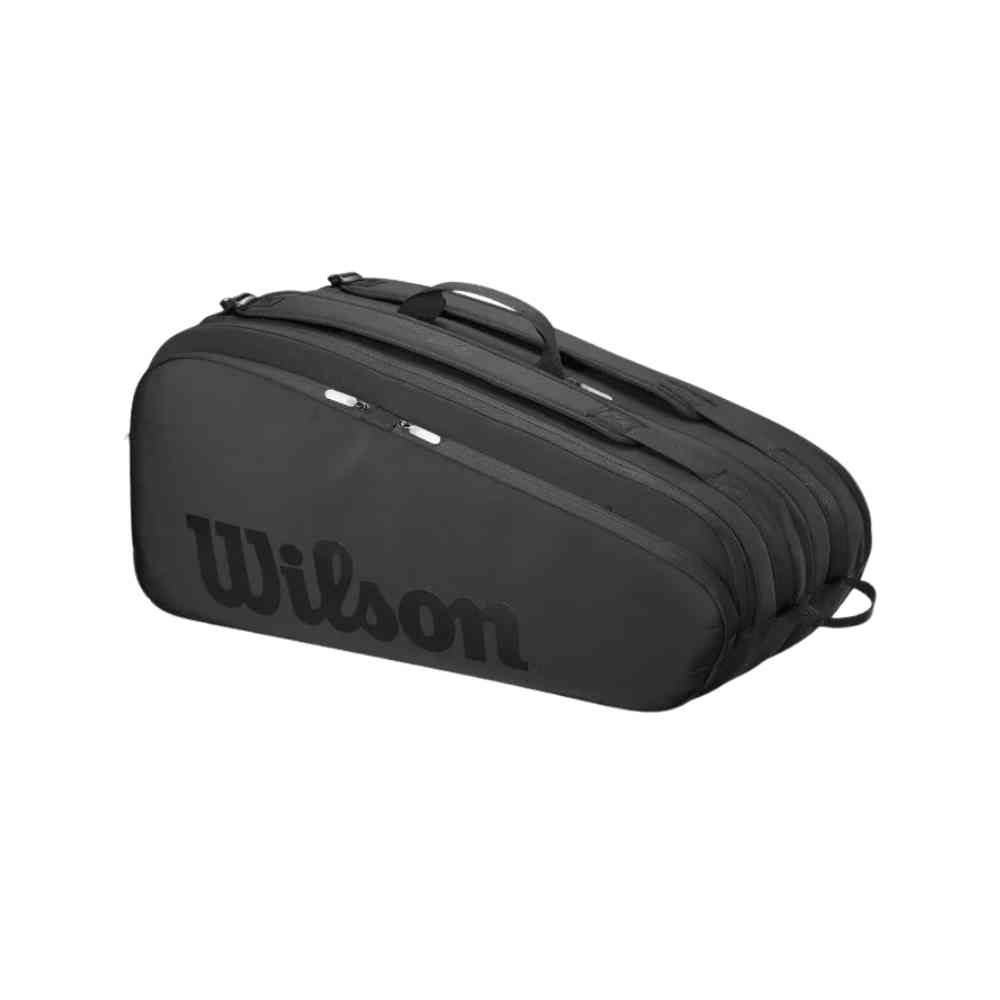 Raqueteira Wilson para 9 Raquetes com Proteção Térmica Preta Urbanno, exibindo seu design elegante e o logo Wilson em destaque na parte frontal.
