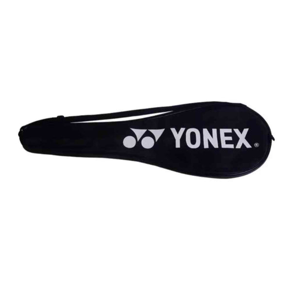 Raqueteira Yonex para 1 ou 2 raquetes, na cor preta, vista frontal em estúdio sobre fundo branco. Possui logo Yonex em destaque e alça de ombro preta. Produto original da loja Urbanno.