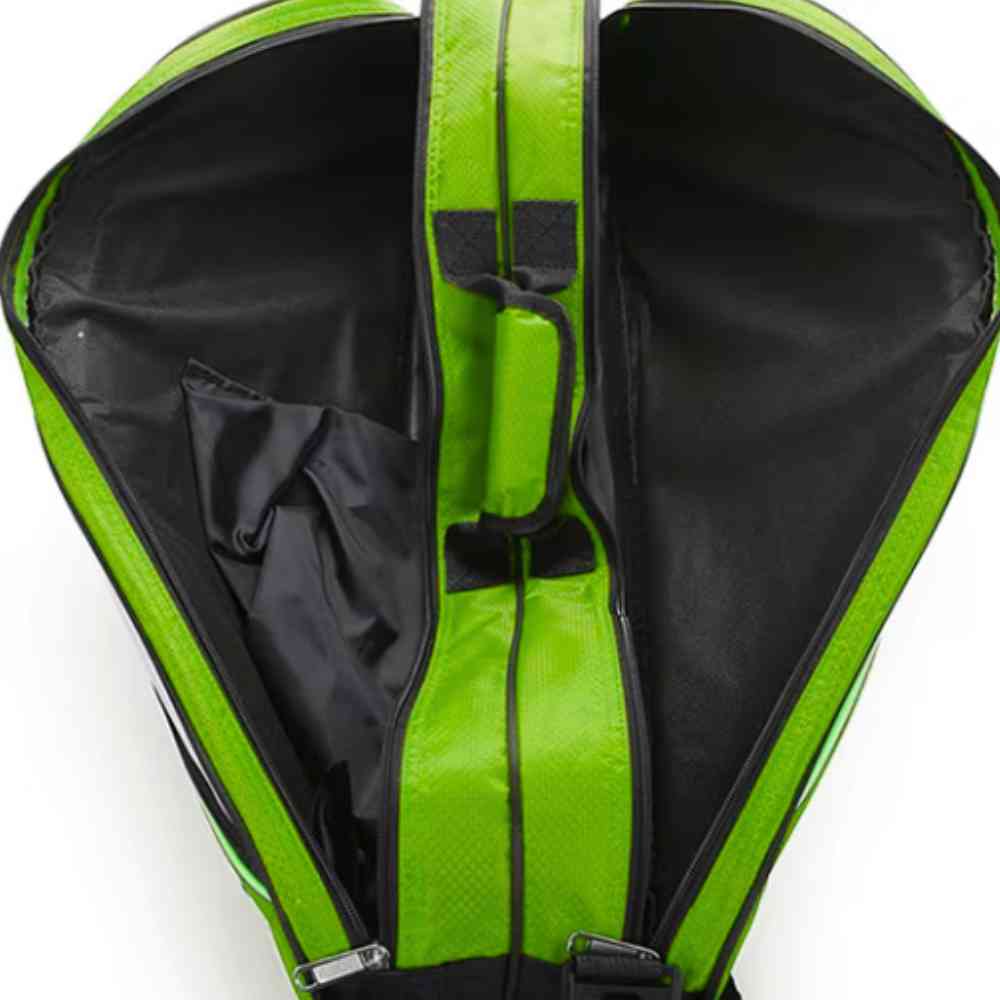 Raqueteira Yonex 3 Raquetes verde, vista interna aberta mostrando os três compartimentos principais, destacando o amplo espaço para equipamentos urbanno